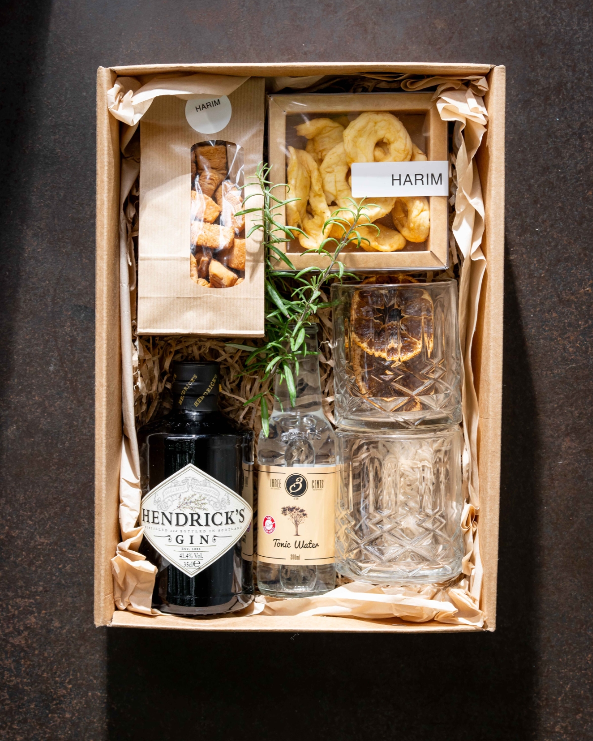 מארז ג'ין וטוניק