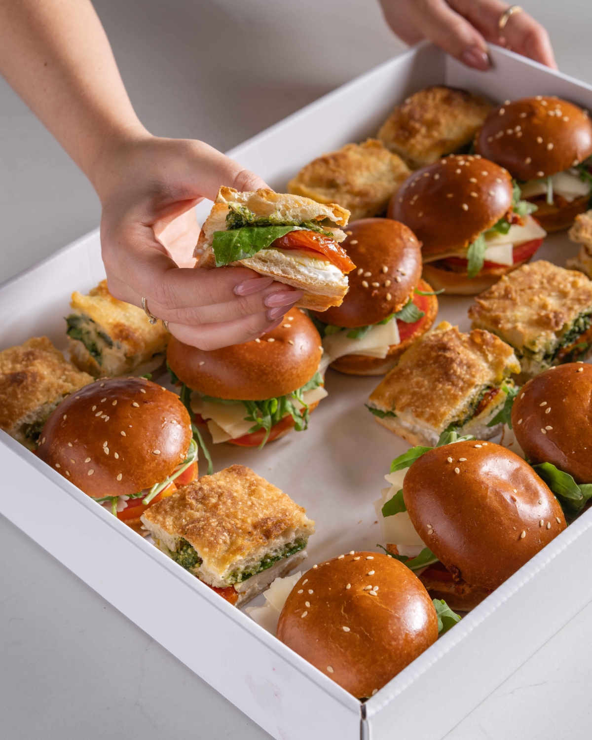 מיני גאודה וכריך קפרזה