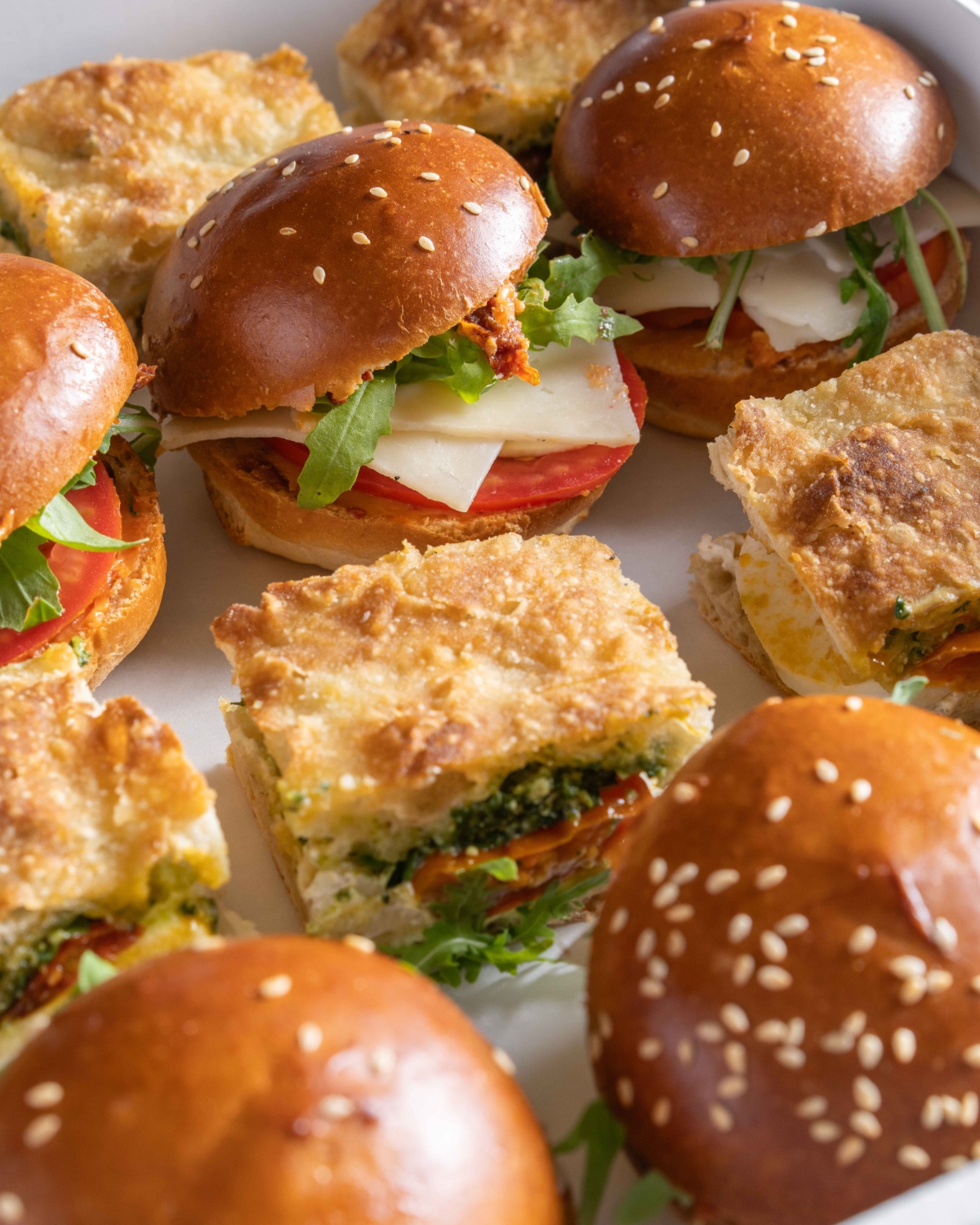 מיני גאודה וכריך קפרזה